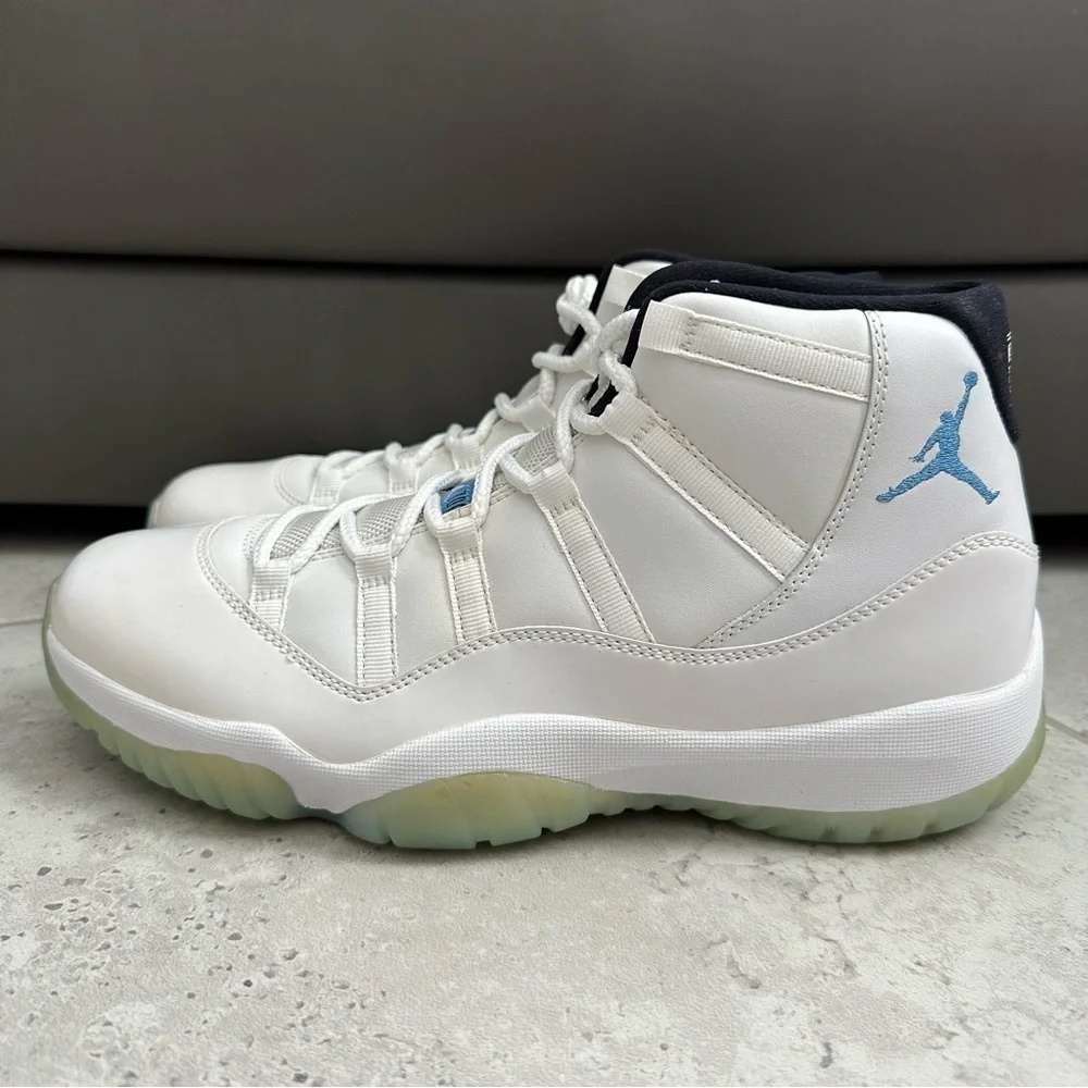 Jordan 11 Retro Sneaker Size 11.5 Men